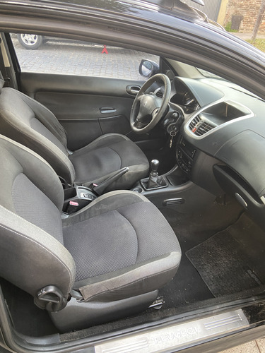Peugeot 207 1.6 Xt