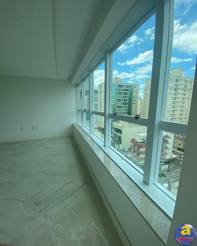 Imagem 17 de 28 de Excelente Apartamento 4 Suítes Sendo 1 Master Com Hidro, 3 Vagas De Garagem Na Meia Praia Em Itapema/sc - Imobiliária África - Ap00823 - 70285324