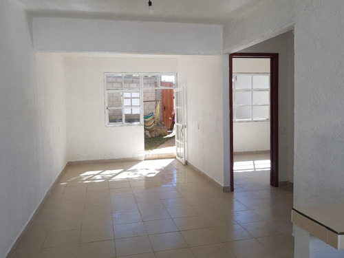 Céntrica Casa En Venta En Pipioltepec 