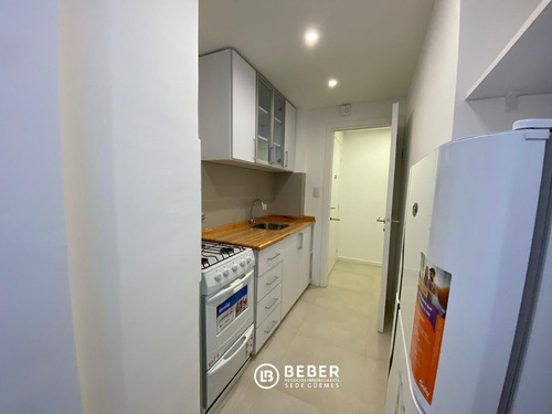 Imagen 13 de 30 de 2 Ambientes Con Balcon Saliente Reciclado!!!