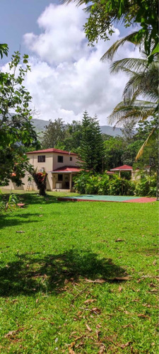Villa En Villa Altagracia Residencial Cerrado