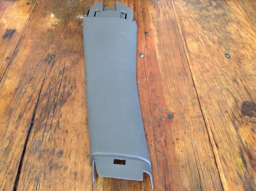 Plastico Cubre Poste Central Inf Izquierdo Chevrolet Corsa