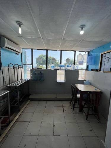 Local Comercial Licoreria