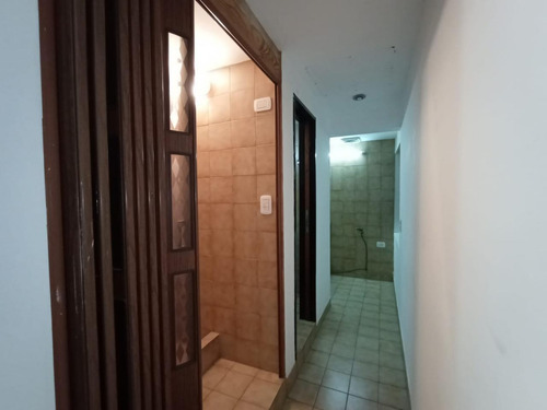 Imagen 22 de 30 de Local En Venta En La Plata Calle 8 E/ 61 Y 62 - Dacal Bienes Raíces