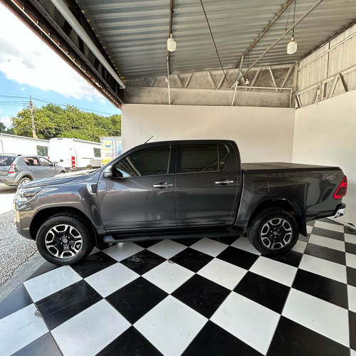 Toyota Hilux 2.8 SRX PLUS 4x4 CD TDI DIESEL AUTOMÁTICO