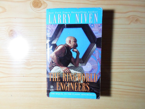 The Ringworld Engineers - Larry Niven