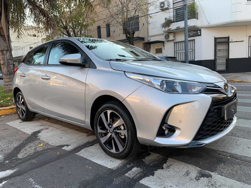 Imagen 3 de 21 de Toyota Yaris Xls Pack Cvt