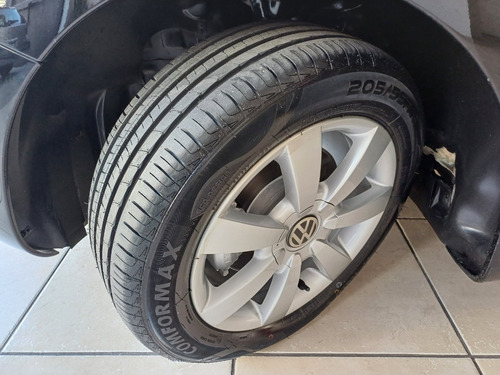 Volkswagen New Beetle 2.0 3p Automática