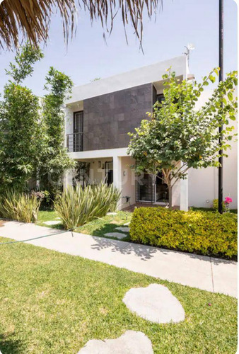 Casa En Renta En El Clima De La Eterna Primavera