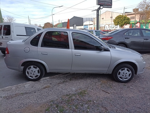 Imagen 2 de 15 de Chevrolet Classic 2015 1.4 Ls Abs Airbag