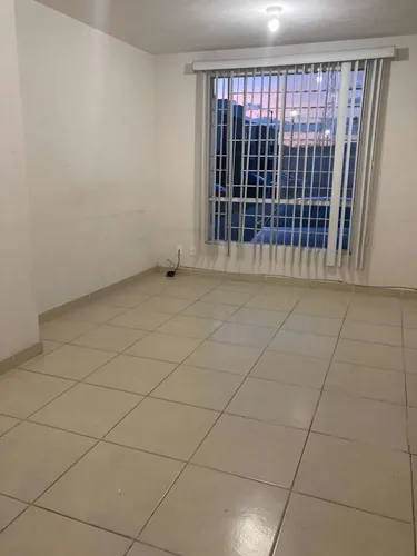 Renta Casa Jardín Ciudad Del Sol Querétaro