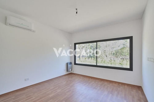 Imagen 23 de 30 de Casa Venta 3 Dormitorios Barrio Cerrado