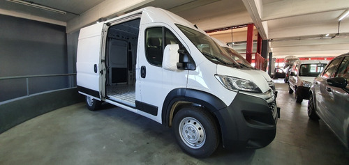 Imagen 8 de 15 de Citroën Jumper 2.2 435 L2h2 Hdi 130 Mt6 Furgon 2023