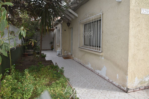 Casa En Venta De 14 Dorm. En Macul/hogar Adulto Mayor