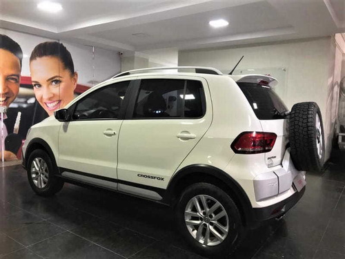 Imagem 9 de 11 de Volkswagen Novo Crossfox Sa
