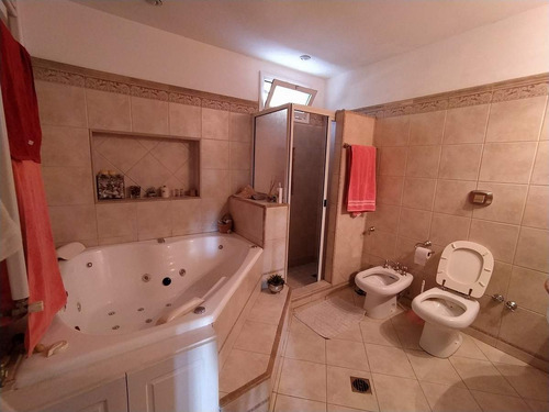 Casa En Venta En Argüello | Una Planta