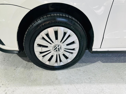 Volkswagen Vento 1.6 Starline At