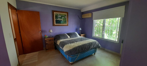 Casa En Venta Barrio La Hosteria Lujan. Pileta, Quincho Cerrado, Parrilla, Orno De Barro, Asador Y Un Hermoso Jardín.