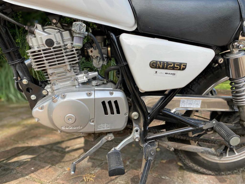 Impecable Suzuki Gn 125 F