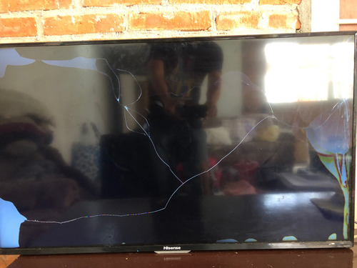 Pantalla Hisense Modelo 40h5. (para Piezas) (Usado)