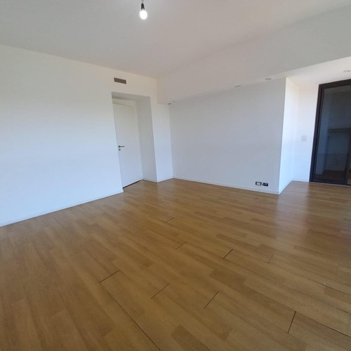 Marinas Golf, Espectacular Duplex 200 M² En Alquiler U$a1500 C/amarra
