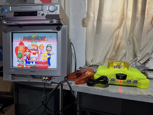 Nintendo 64 Verde Transparente Con Cartucho De Multijuegos Verde (Usado)