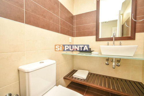 Imagen 8 de 24 de Apartamento En Brava, 3 Dormitorios *