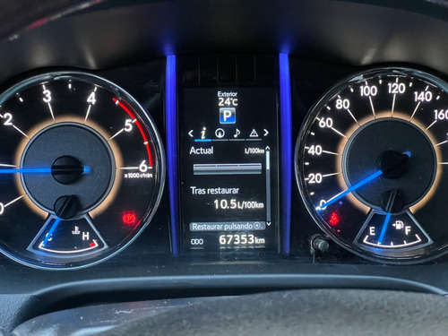Imagen 11 de 15 de Toyota Hilux Sw4 Tdi Srx At L16 2018