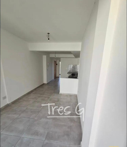 Imagen 5 de 13 de Venta Departamento Semipiso A Estrenar 2 Ambientes Avellaneda Centro C/ Patio Y Parrilla Al Frente
