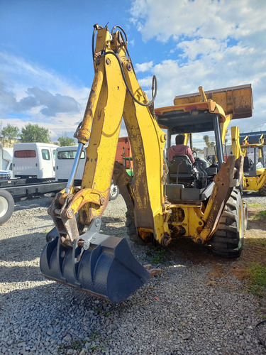 Retoexcavadora Jhon Deere