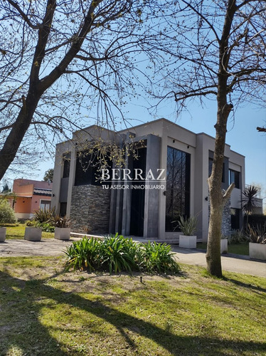 Casa En Venta En Lomas De Fátima, Pilar, G.b.a. Zona Norte