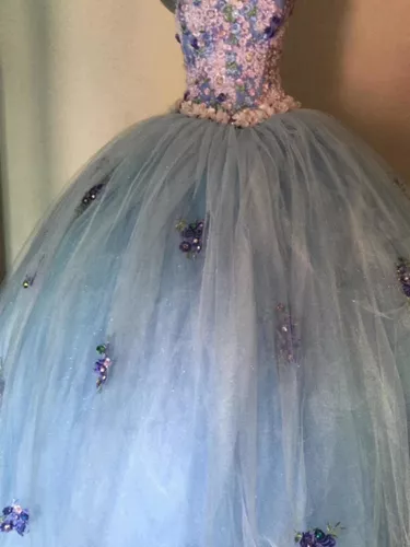 Vestido Xv Años Cinderella Azul Cielo Cristal Y Flores 50%- en venta en  Morelia Michoacán por sólo $ 8,  Mexico