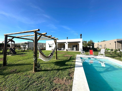 Venta Casa 5 Amb Pileta Galeria En El Canton