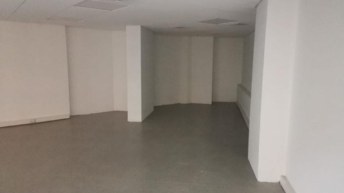 Amplia Oficina/ Planta Libre/ Bajos Ggcc/ 200 Mt2/ Estoril