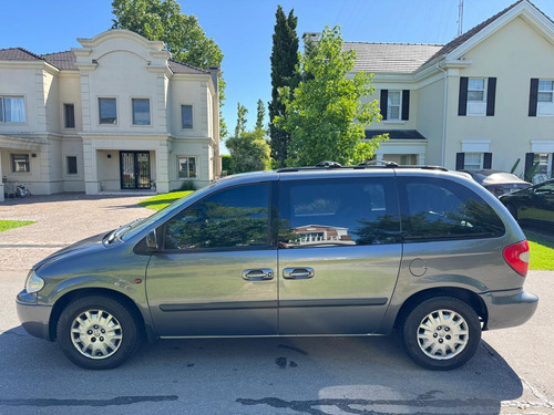 Chrysler Caravan 3.3 Se At