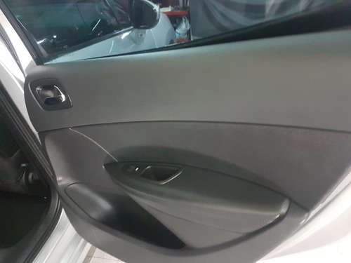 Peugeot 308 Feline 2.0 143cv Naf Aut. Km 78900. 1.095.000$