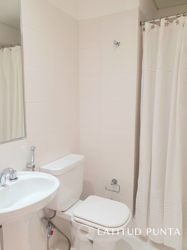 Imagen 23 de 24 de Piso Alto En Le Parc, 2 Dormitorios En Suite Más Dependencia