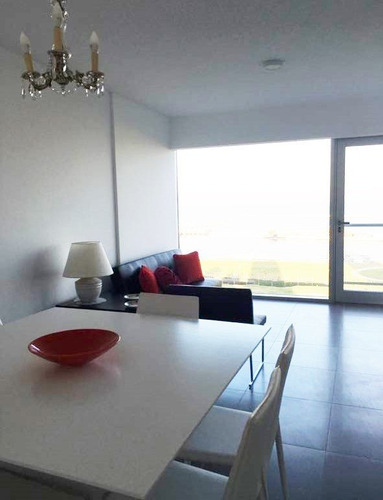 Imagen 1 de 8 de Semipiso 3 Ambientes Frente Al Golf- Playa Grande