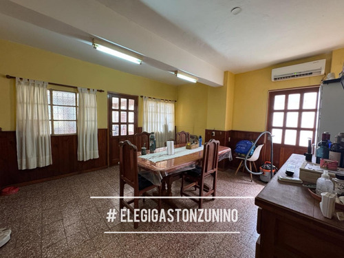Venta De Casa En Excelente Ubicación - Mercedes B