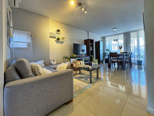 Venta - Departamento De 2 Dormitorios En Rosario