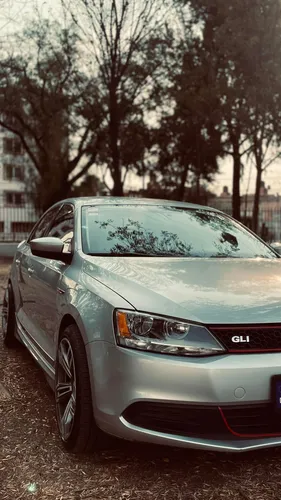 Volkswagen Jetta 2.0 L4 Mt