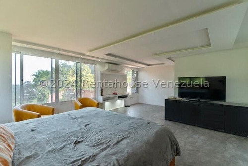 Maravillosa Casa En Venta En Alto Hatillo. Negociable