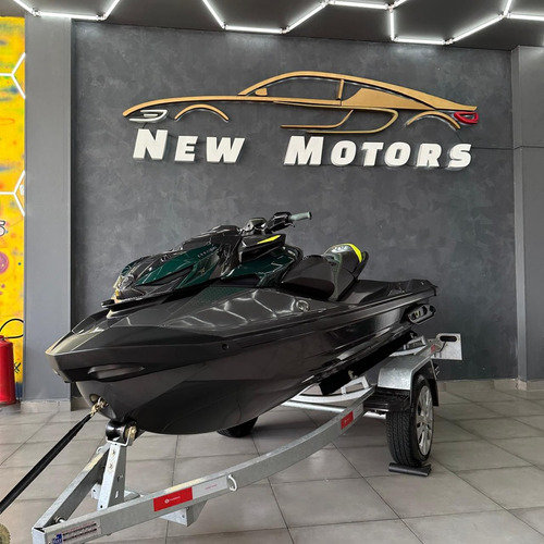 Jet Ski Seadoo Apex 300