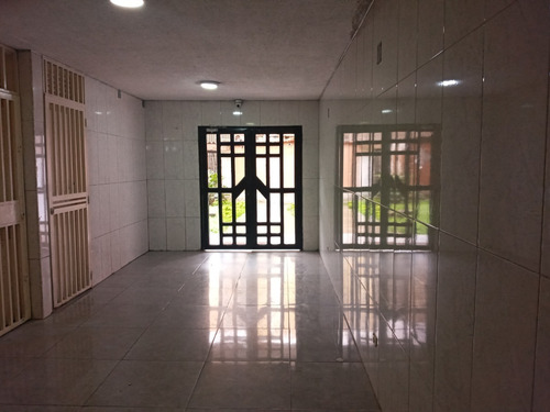 Imagen 4 de 11 de Vende Apartamento Remodelado En Montaña Alta Lv