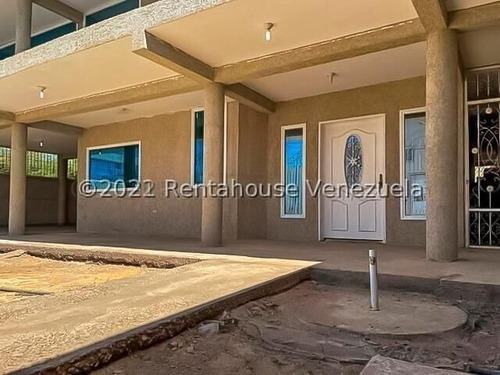 Imagen 2 de 9 de Townhouse En Puerta Maraven. Punto Fijo