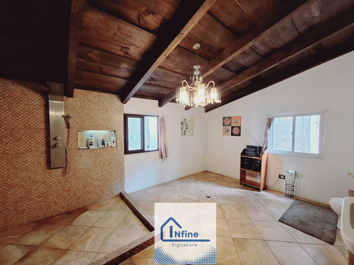 Casa Estilo Colonial Con Local Comercial A Orilla Carretera