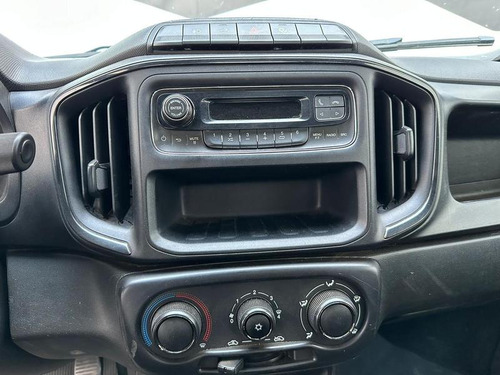 Fiat Strada Freedom 13cs