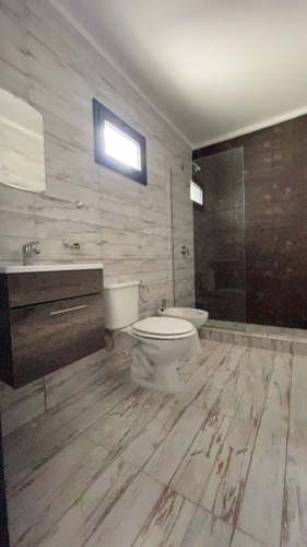 Imagen 8 de 10 de Departamento En Venta En Lanus Oeste