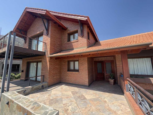 Imagen 3 de 25 de Country Chumamaya, Casa Rosario, 444 M2 Cub. S/ Lote 705 M2