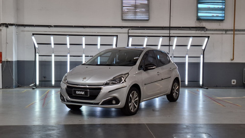 Peugeot 208 1.6 Allure